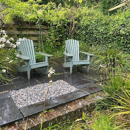 Fuchsia Cottage Flushing Екстериор снимка